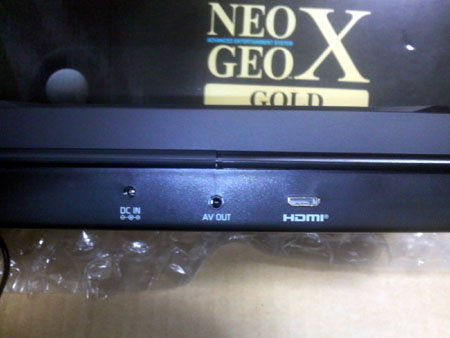 NEOGEOX本体の上